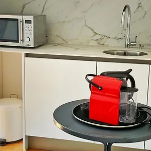 https://guesthouse-lochergut.hotelsbaselswitzerland.com